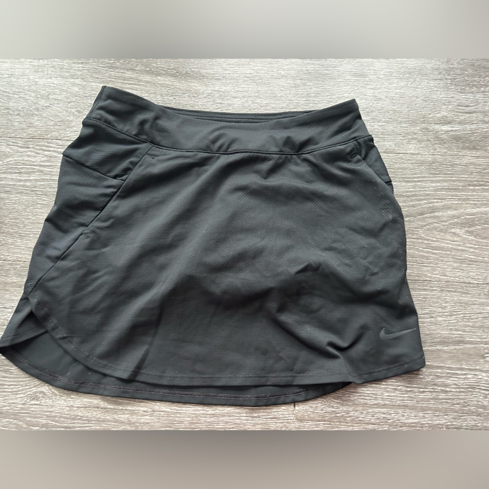 Nike black tennis skirt